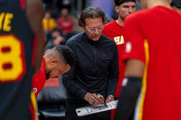 Quin Snyder earns 500th career win as Hawks notch their 15th victory in 17 games image