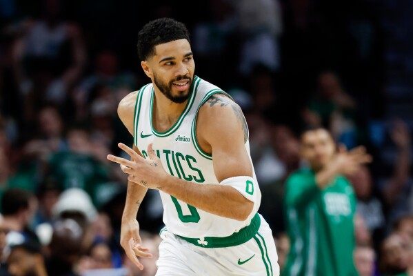 Tatum, Pritchard lead Celtics past Hornets image