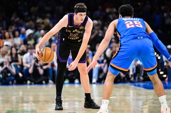 Austin Reaves hopes to return to Lakers for pivotal Game 5 vs Rockets after nearly 4 weeks out image