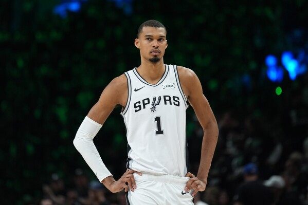 Wemby matches Kareem, Hakeem and Shaq with his superb stat line for Spurs in Game 3 win over Wolves image