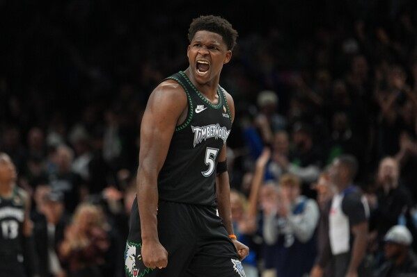 Anthony Edwards awes Timberwolves with his performance despite recent trouble with both knees image