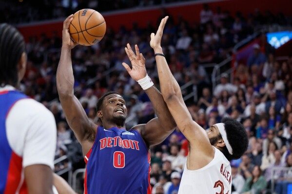 Pistons GM hopes to make a deal with Jalen Duren, also wants to bring back Tobias Harris image