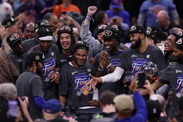 Becky Hammon stands by her ‘small player’ take as Jalen Brunson lifts Knicks to NBA Finals image