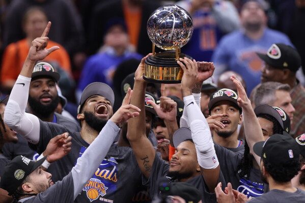 Big market, small market, same NBA Finals stage: How the Knicks and Spurs got here so differently image