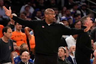 Knicks coach on free throw disparity in Game 3: ‘Never thought I’d see that in an NBA Finals game’ image