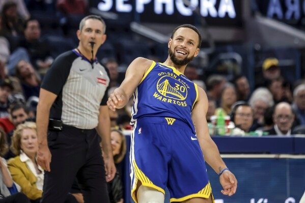 Warriors’ Curry, Butler, Green out; Kings’ LaVine, Sabonis sidelined image