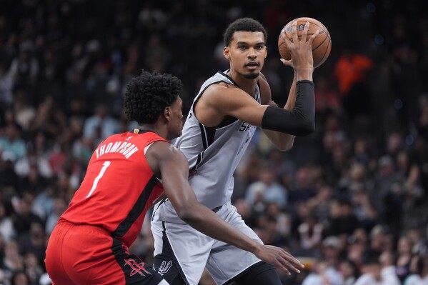 Barnes, Wembanyama lead Spurs to a 121-110 win over Rockets in the teams’ NBA Cup opener image