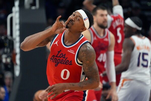 Clippers’ Bradley Beal to miss time with hip injury image