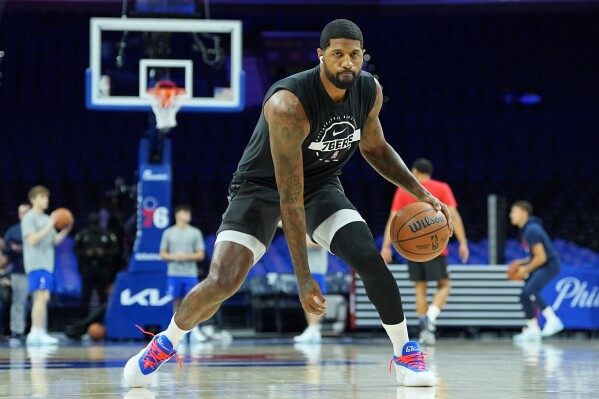 George starts in season debut for 76ers image